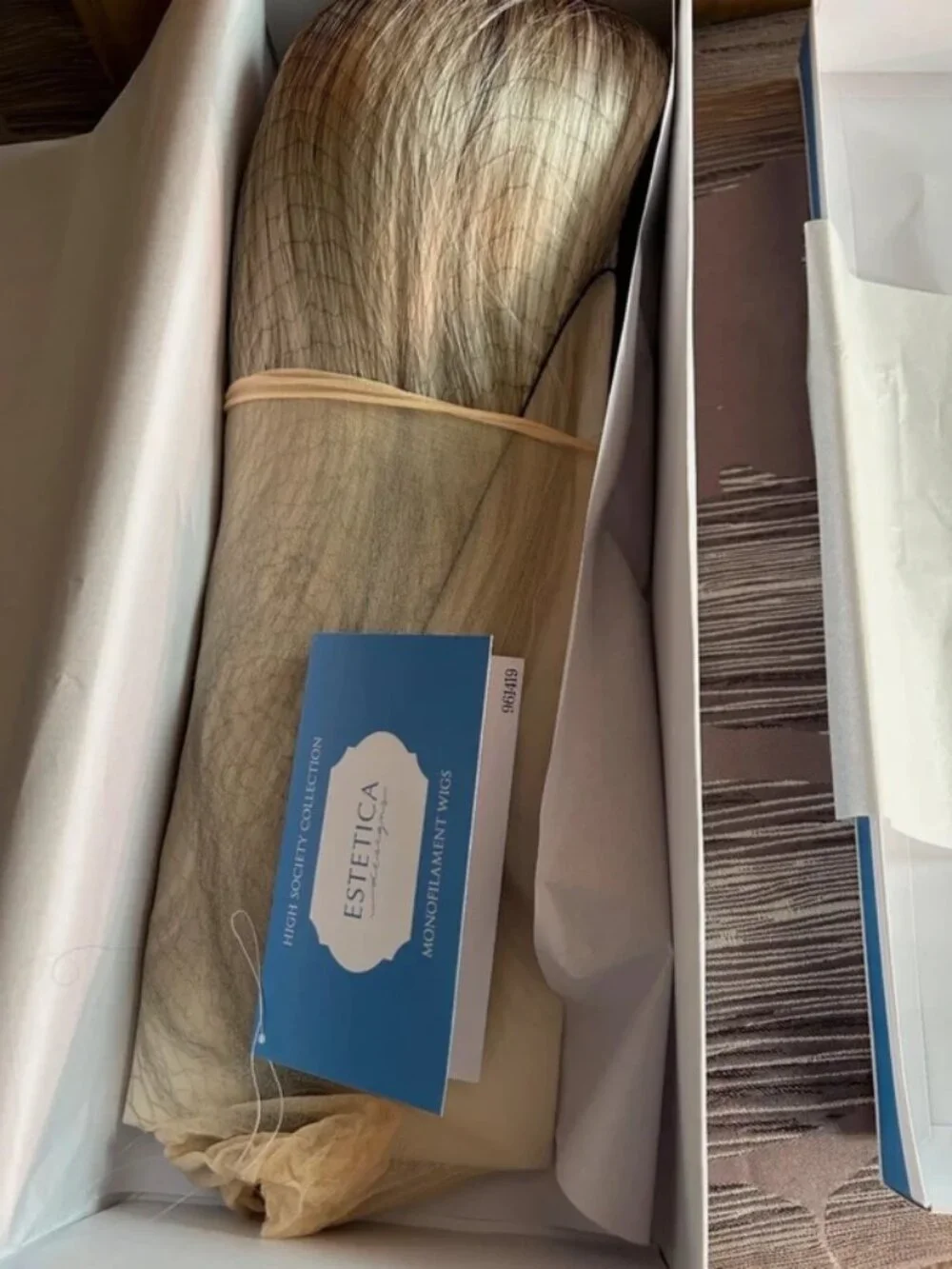 Estetica Sutton in SilverSun Wig